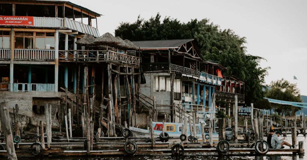 découvrez un itinéraire complet pour explorer le guatemala, entre culture, nature et aventures authentiques. planifiez votre voyage parfait avec nos conseils pratiques.