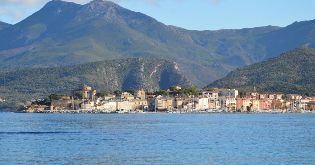 découvrez les meilleures activités à faire à corte en corse : randonnée, visite de sites historiques, exploration de la nature sauvage et dégustation de spécialités locales.