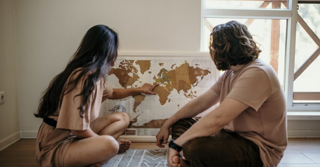 Une carte du monde à gratter pour suivre tous vos voyages 7 découvrez notre carte à gratter unique pour suivre vos voyages et destinations préférées. parfaite pour les passionnés d'aventure et les globe-trotters!