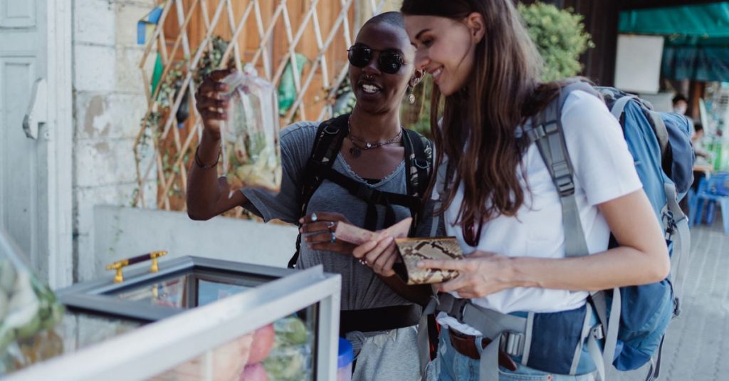 Le top des voyages sans touristes pour une expérience authentique 9 découvrez des voyages authentiques qui vous plongent au cœur des cultures locales pour des expériences uniques et inoubliables.