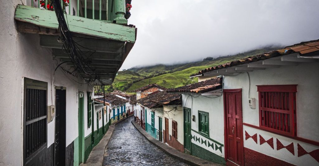 Itinéraire de 3 semaines en colombie pour découvrir les incontournables 7 découvrez un itinéraire d'une semaine en colombie pour explorer ses paysages magnifiques, sa culture riche et ses villes vibrantes.